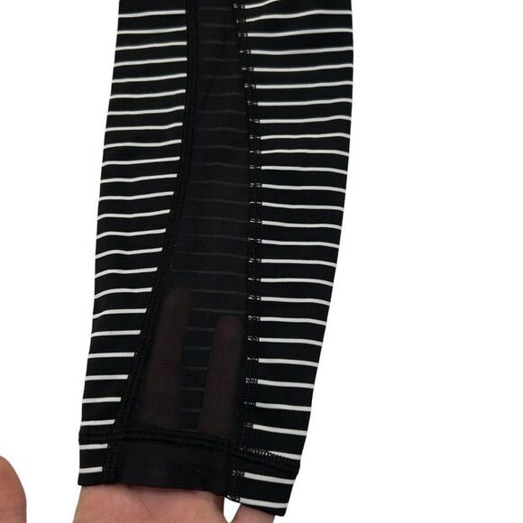 Lululemon Train Times Pant 25" Inseam Parallel Stripe Black and White Size 4 - Picture 7 of 8